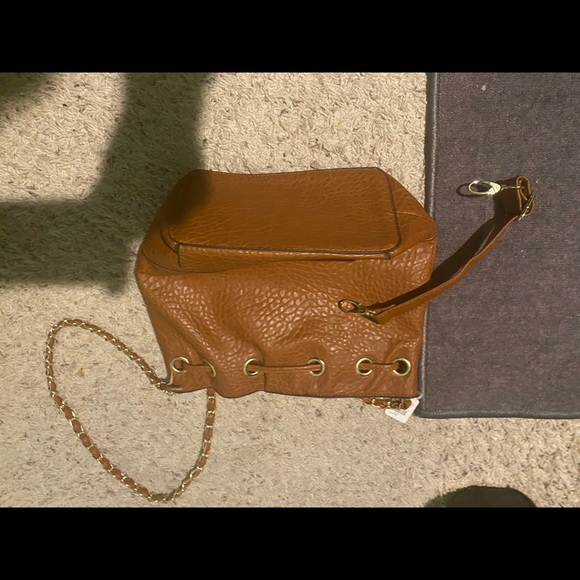 KissMe Couture Brown Patent Leather Crossbody shoulder bag Size 12X10x5 1/2 - Picture 7 of 15